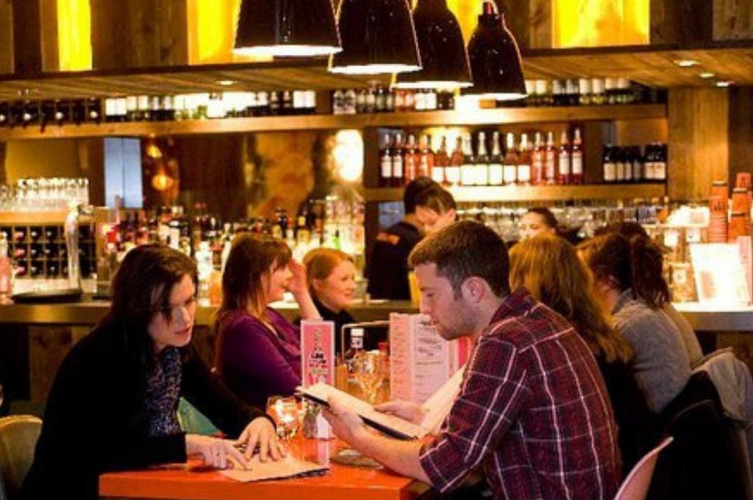 Giraffe, Heathrow
