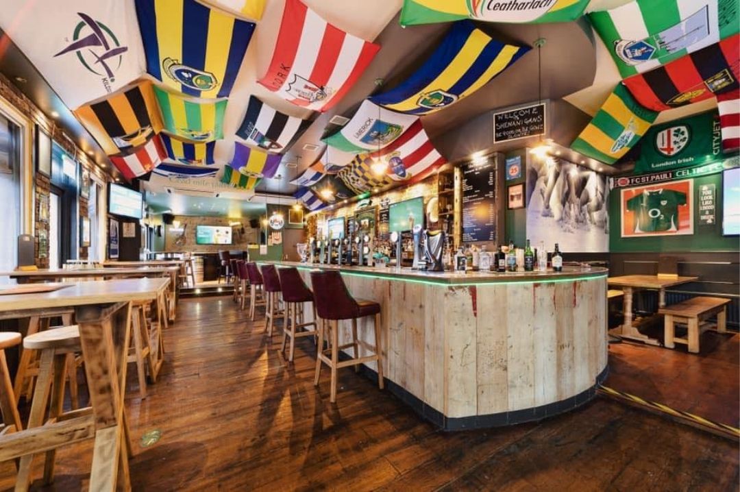 Flags, Suds and Football shenanigans_southampton