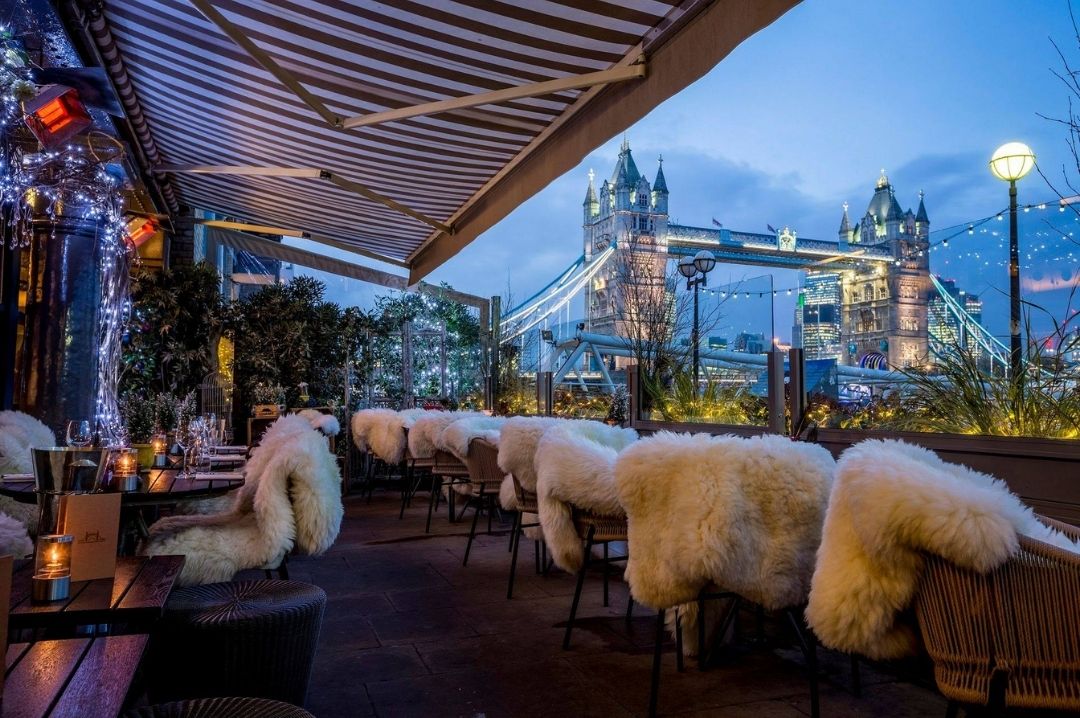 Le Pont de la Tour londonchristmasbars Le Pont de la Tour
