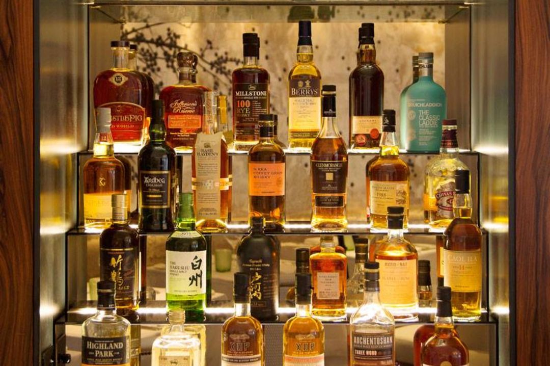 Londonwhiskeybars The Bar at Hush